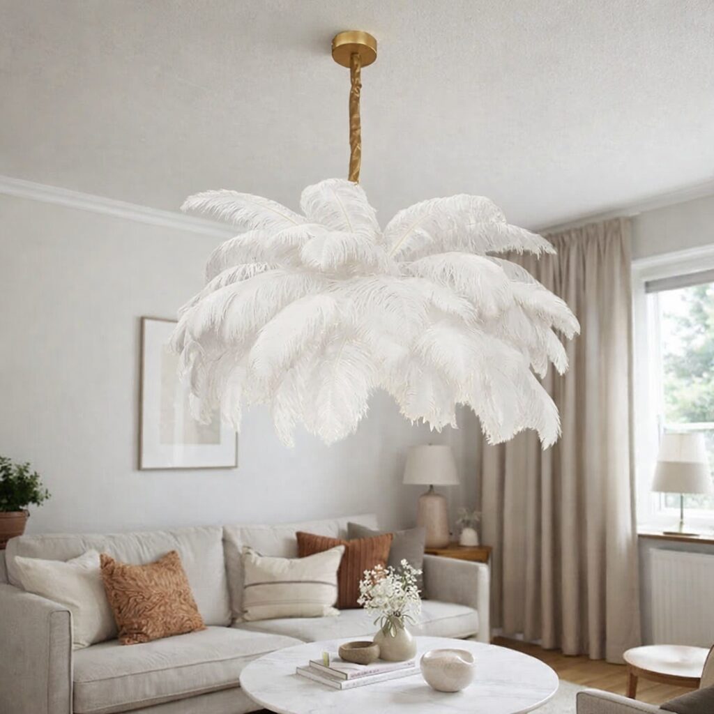 Chandelier Uppsala – suspension en plumes d’autruche